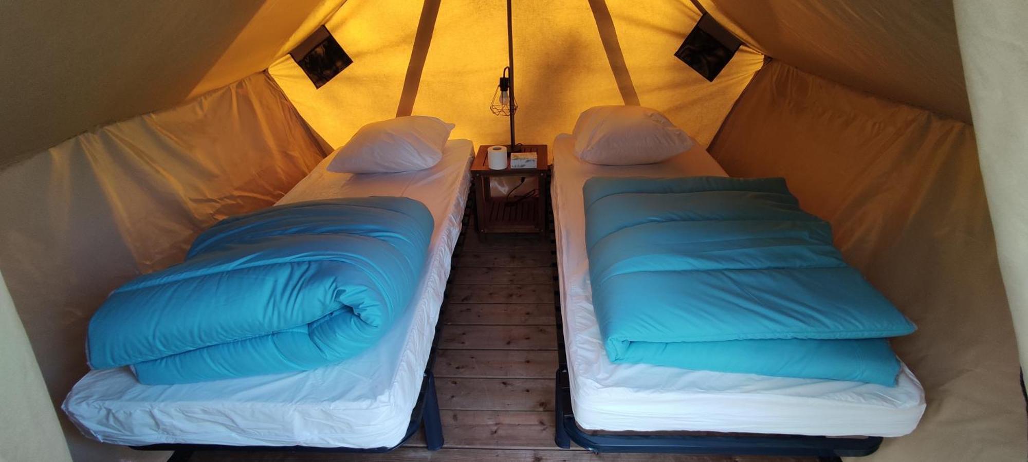 Camping Le Val Aux Fees - Broceliande Concoret Екстериор снимка