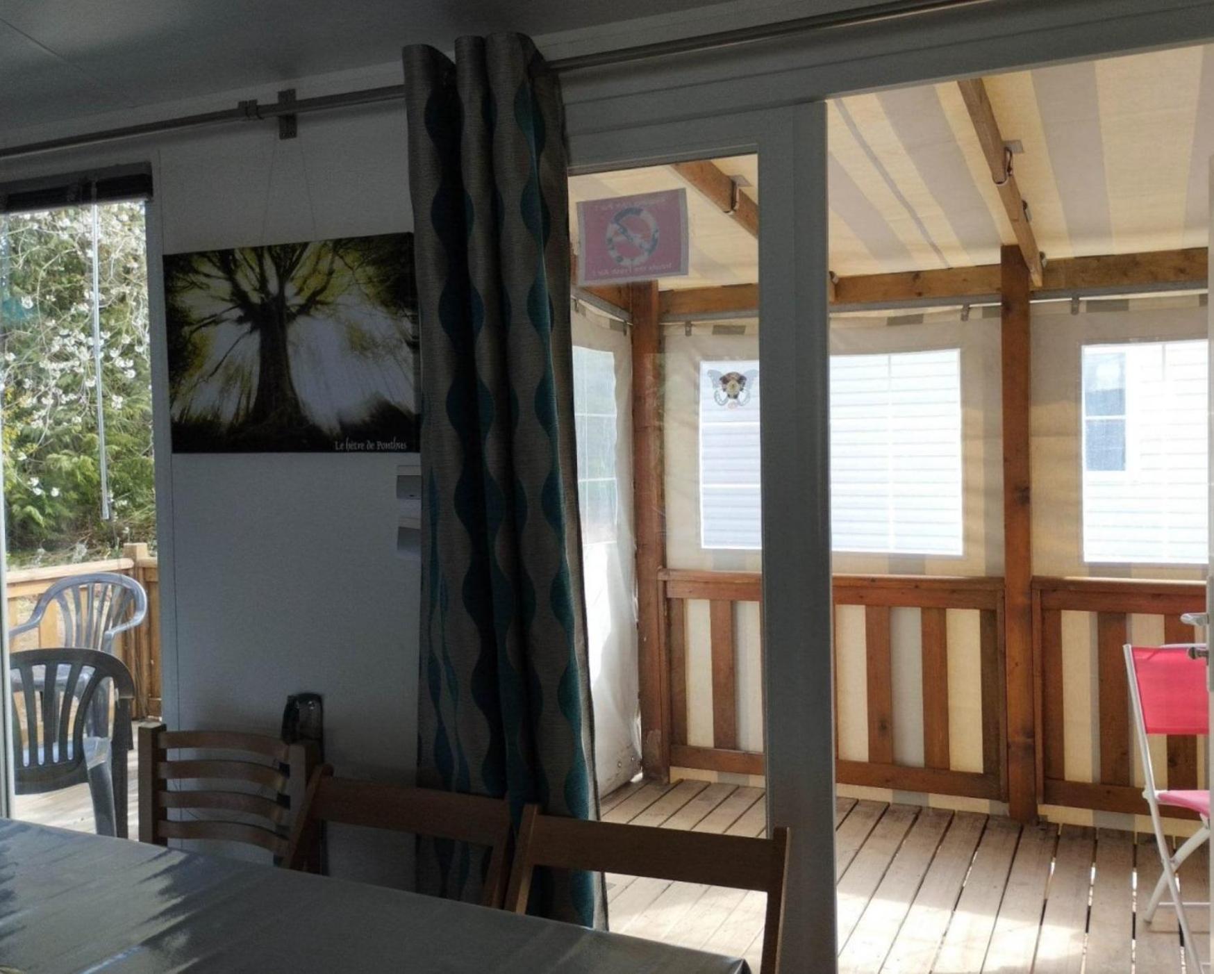 Camping Le Val Aux Fees - Broceliande Concoret Екстериор снимка
