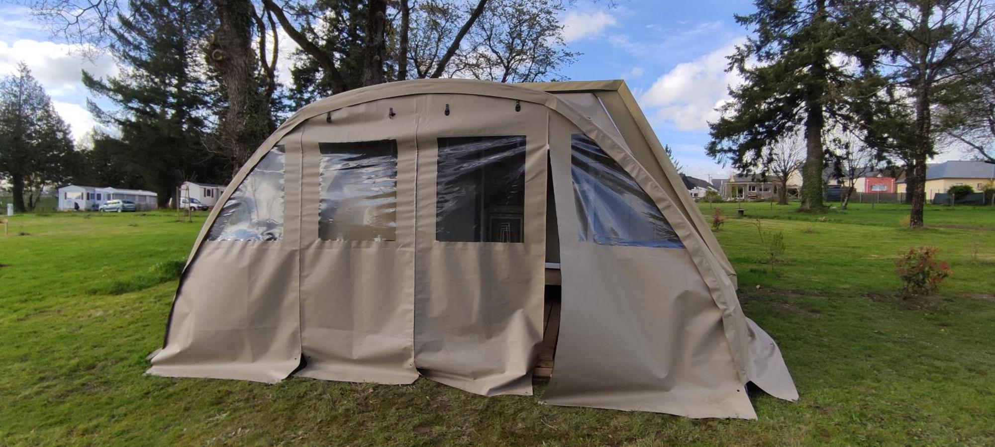 Camping Le Val Aux Fees - Broceliande Concoret Екстериор снимка