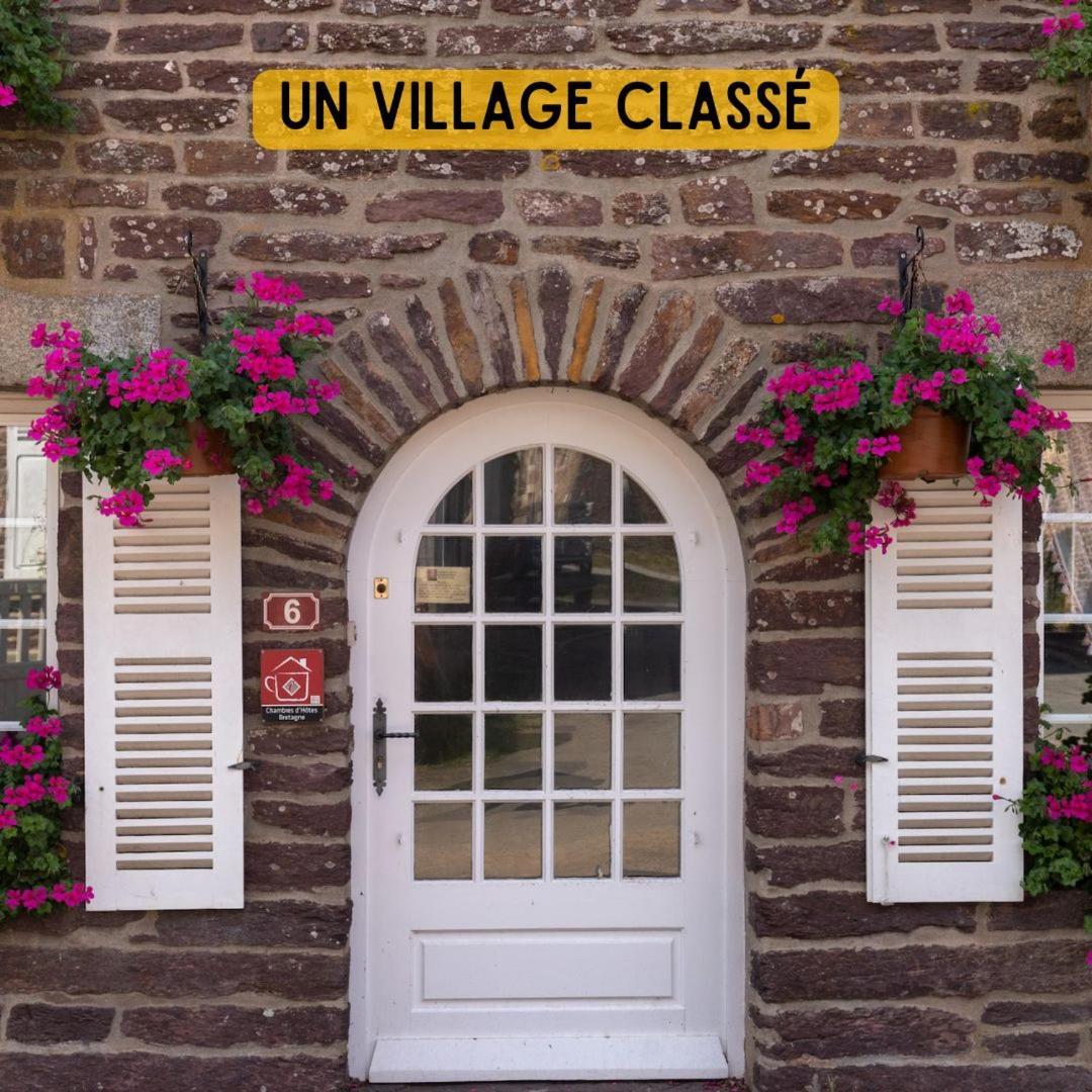 Camping Le Val Aux Fees - Broceliande Concoret Екстериор снимка